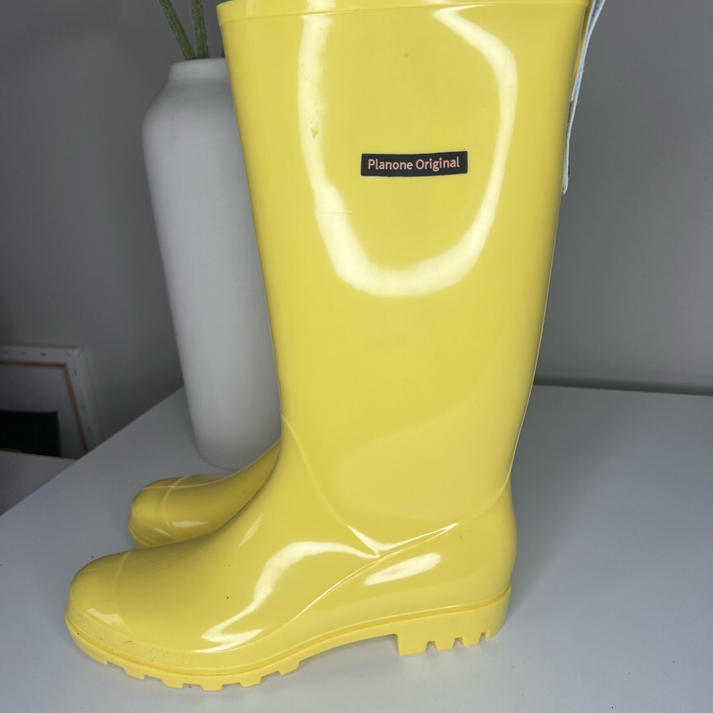 Women's Yellow Rain Boots